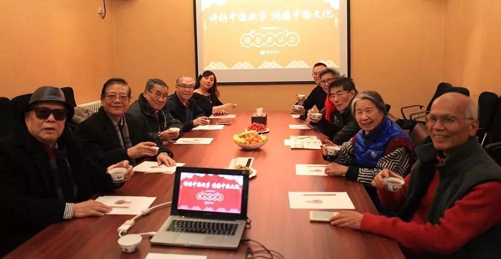The Diplomats visited Beijing Rong Hui Arts Center and said using traditional handicraft art to tell Chinese stories well